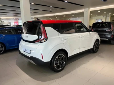 Автомобиль Kia Soul, 1.6 л, передний привод, АКПП, бензин в наличии в Краснодаре