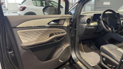 Автомобиль Forthing Yacht, 1.5 л, передний привод, Робот, бензин в наличии в Тюмени