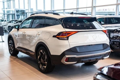 Автомобиль Kia Sportage, 2 л, передний привод, АКПП, бензин в наличии в Краснодаре