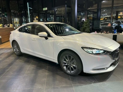Автомобиль Mazda 6, 2 л, передний привод, АКПП, бензин в наличии в Екатеринбург