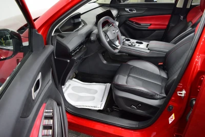 Автомобиль Changan UNI-S, 1.5 л, передний привод, Робот, бензин в наличии в Краснодаре