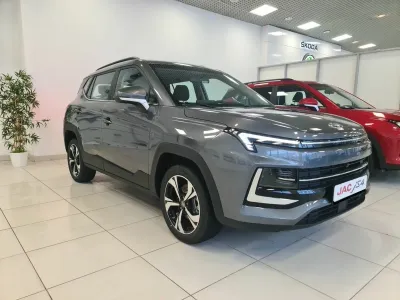 Автомобиль JAC JS4, 1.5 л, передний привод, МКПП, бензин в наличии в Екатеринбургe