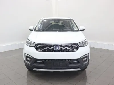 Автомобиль Changan CS55, 1.5 л, передний привод, МКПП, бензин в наличии в Краснодаре