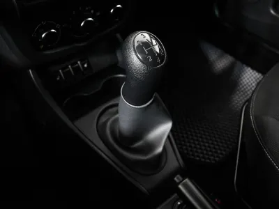 Автомобиль LADA Largus Фургон, 1.6 л, передний привод, МКПП, бензин в наличии в Новосибирск