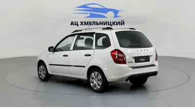 Автомобиль LADA Granta Универсал, 1.6 л, передний привод, МКПП, бензин в наличии в Новосибирск