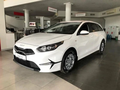 Автомобиль Kia Ceed SW, 1.6 л, передний привод, АКПП, бензин в наличии в Краснодаре