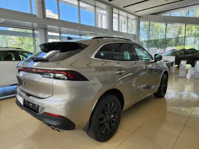 Автомобиль Forthing T5 EVO, 1.5 л, передний привод, Робот, бензин в наличии в Краснодаре