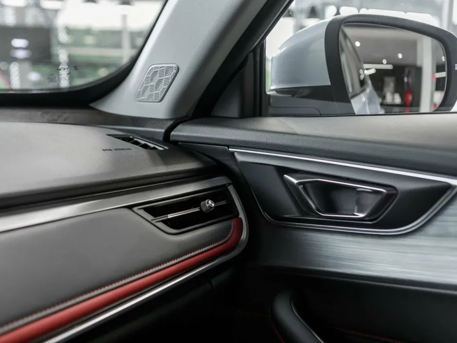 Автомобиль Chery Tiggo 4 Pro, 1.5 л, передний привод, Вариатор, бензин в наличии в Санкт-Петербург