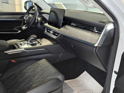 Автомобиль Tank 500, 2 л, полный привод, АКПП, гибрид в наличии в Тюмени