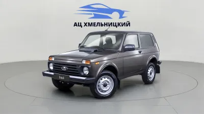 Автомобиль LADA Niva Legend 3D, 1.7 л, полный привод, МКПП, бензин в наличии в Новосибирск
