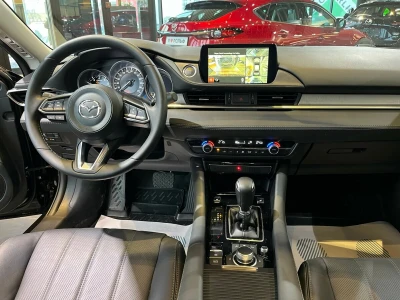 Автомобиль Mazda 6, 2 л, передний привод, АКПП, бензин в наличии в Екатеринбург