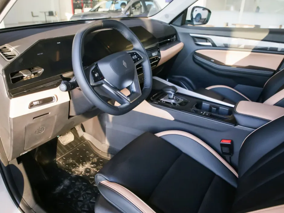 Автомобиль Livan X6 Pro, 1.5 л, передний привод, Робот, бензин в наличии в Краснодаре