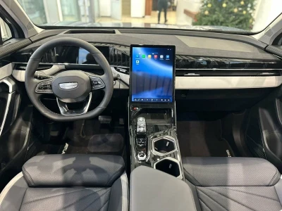 Автомобиль Geely Atlas, 2 л, передний привод, Робот, бензин в наличии в Краснодаре