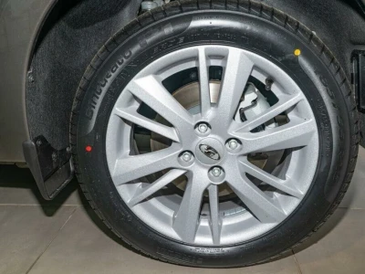 Автомобиль LADA Granta Cross, 1.6 л, передний привод, МКПП, бензин в наличии в Екатеринбургe