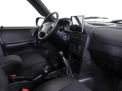 Автомобиль LADA Niva Travel, 1.7 л, полный привод, МКПП, бензин в наличии в Кемерово