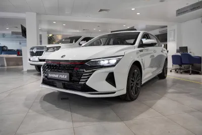 Автомобиль DongFeng Shine Max, 1.5 л, передний привод, Робот, бензин в наличии в Краснодаре