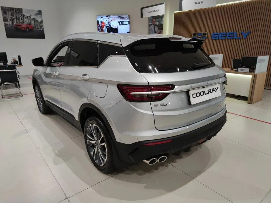 Автомобиль Geely Coolray, 1.5 л, передний привод, Робот, бензин в наличии в Санкт-Петербург