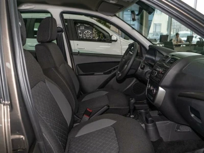 Автомобиль LADA Granta Cross, 1.6 л, передний привод, МКПП, бензин в наличии в Екатеринбургe