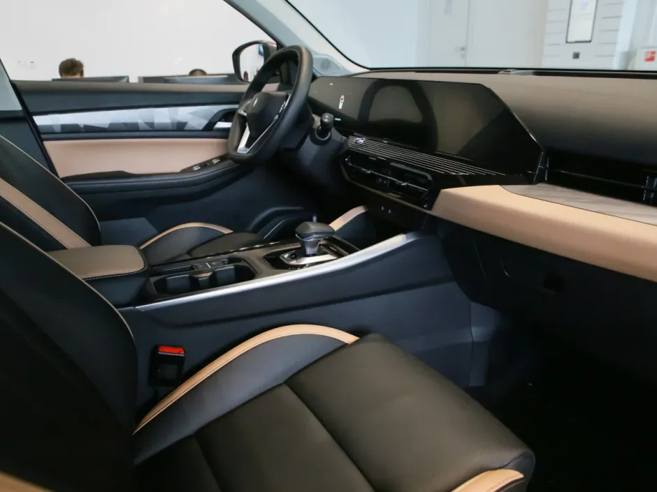 Автомобиль Livan X6 Pro, 1.5 л, передний привод, Робот, бензин в наличии в Краснодаре